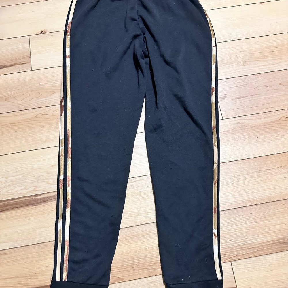 Adidas Sweatpants - Picture 5 of 6